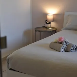 https://felice-house.it-lombardy.com